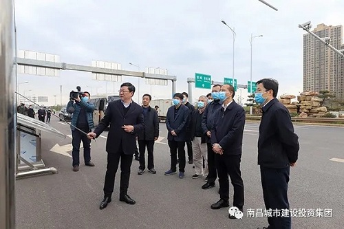 吳曉軍深入昌南大道快速路、洪都大道快速路項目現(xiàn)場調(diào)研指導(dǎo)